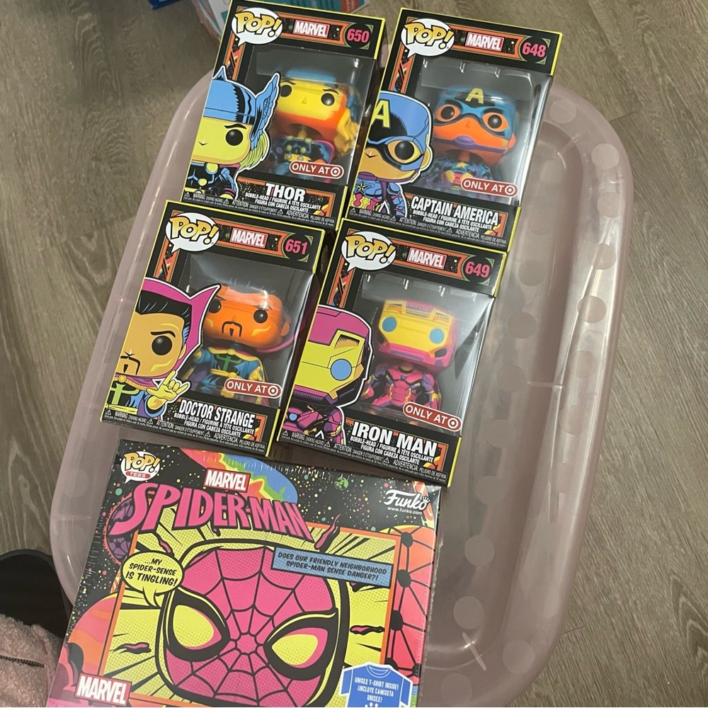 Blacklight Marvel Funko Set